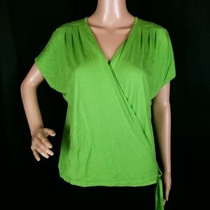 Laila Jayde Women Wrap Top Size M - made in USA - NWT